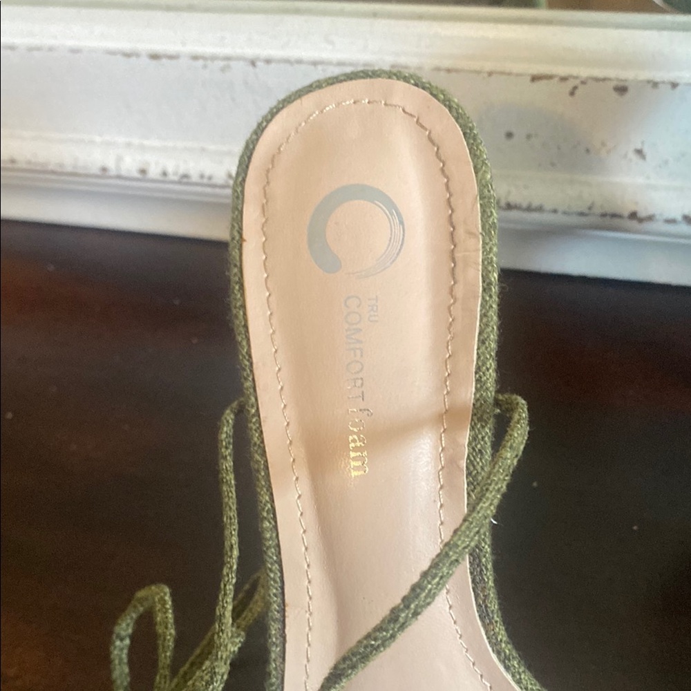 Comfortview Green Heels Stylish Comfort - Picture 2 of 11